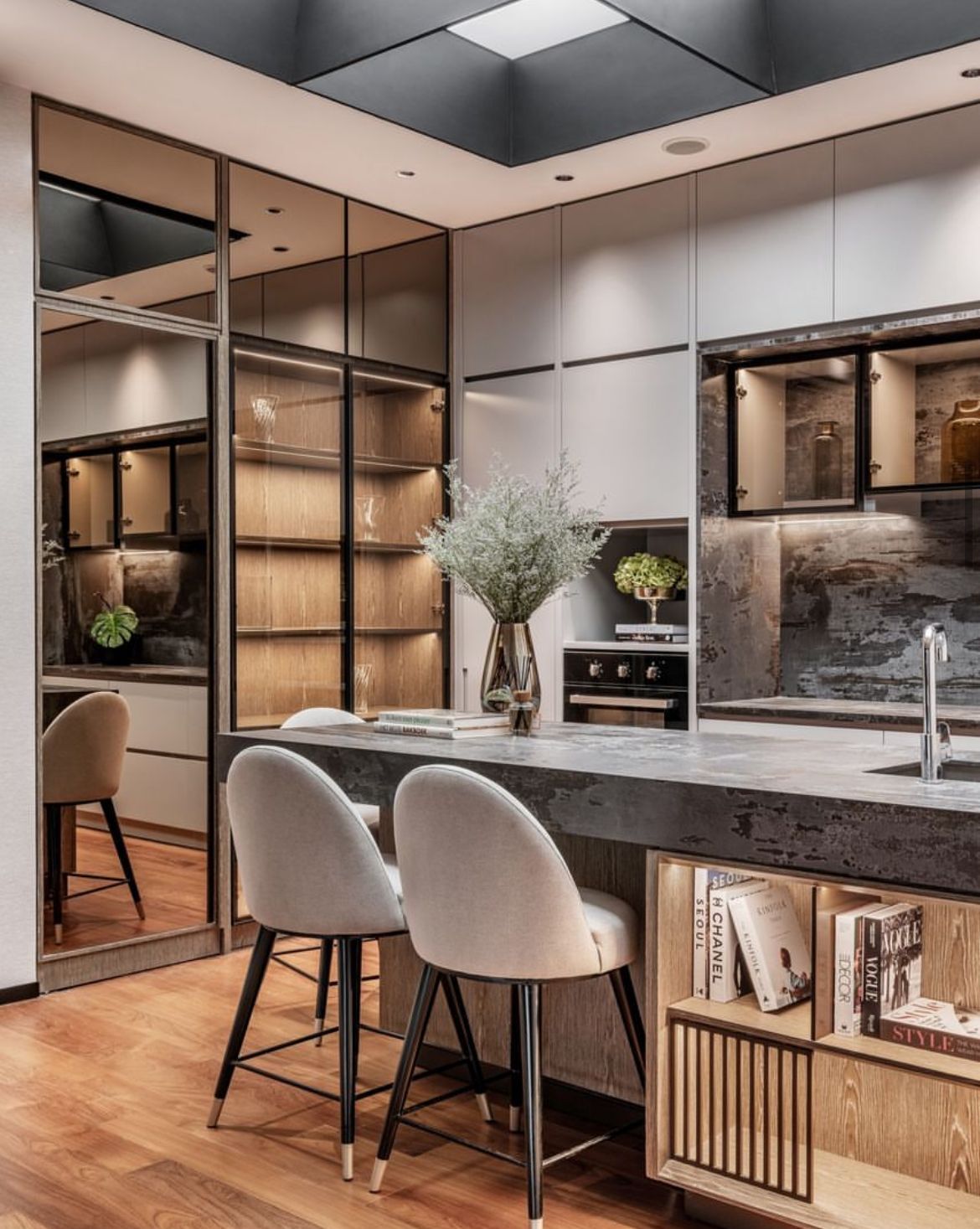 Insima Furniture