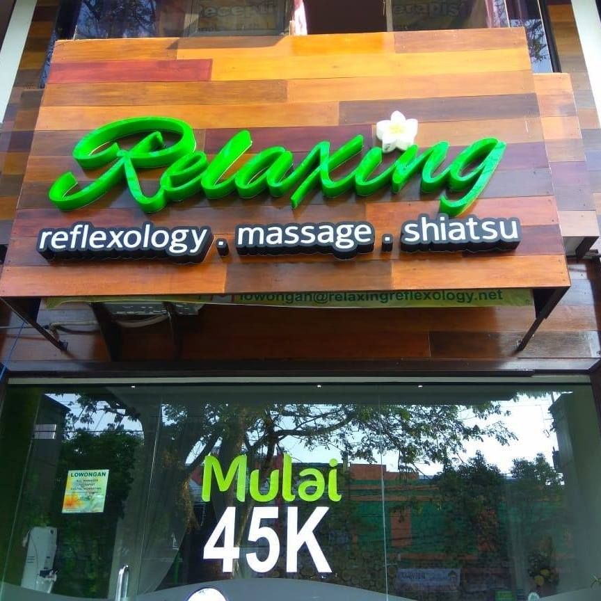 Relaxing Reflexology logo