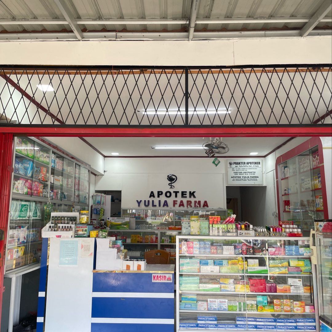 Apotek Yulia Farma logo