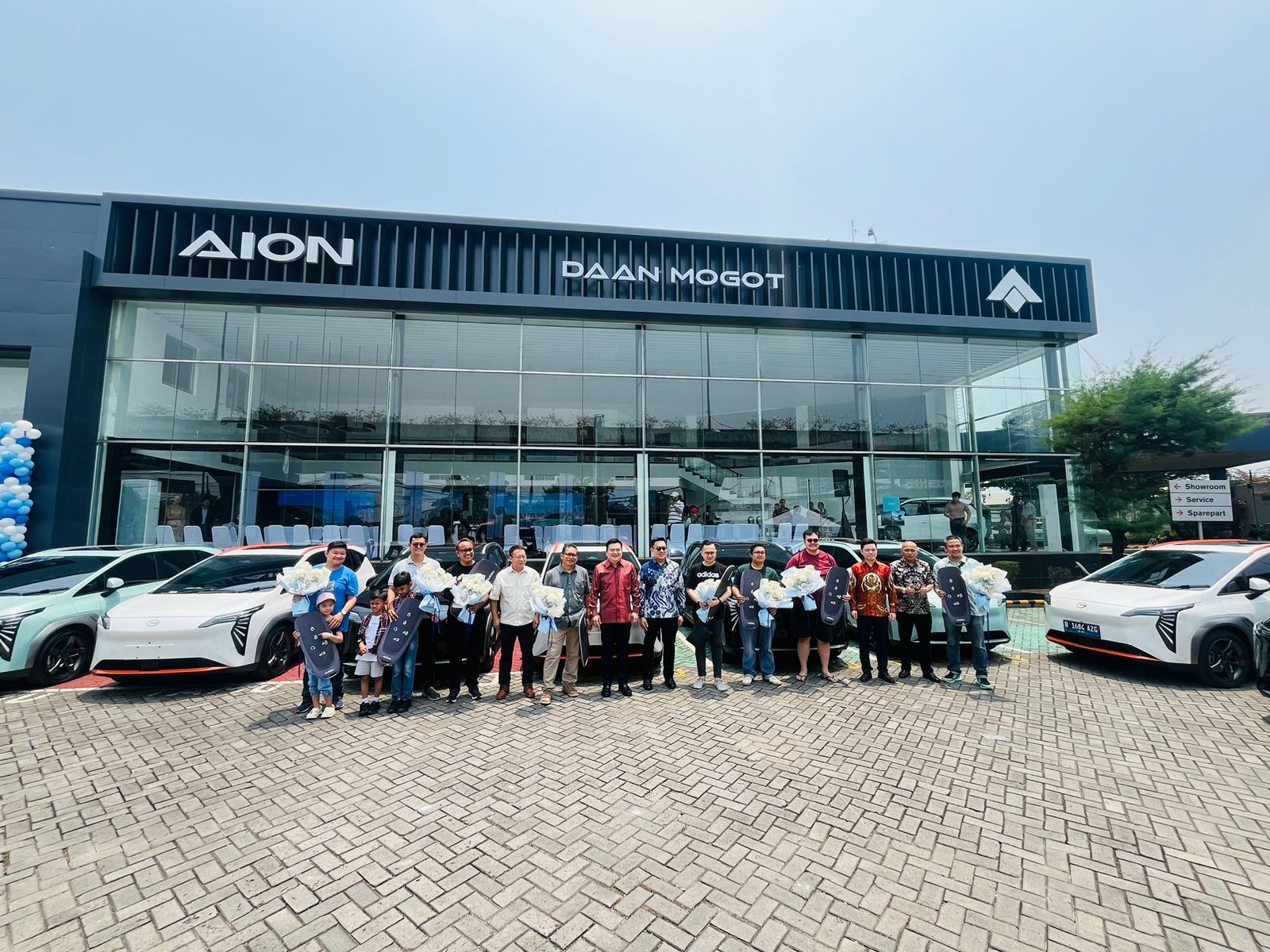 PT INDOMOBIL TRADA NASIONAL ( AION )