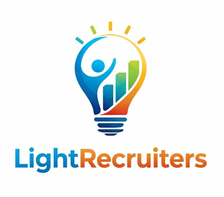 LightRecruiters logo
