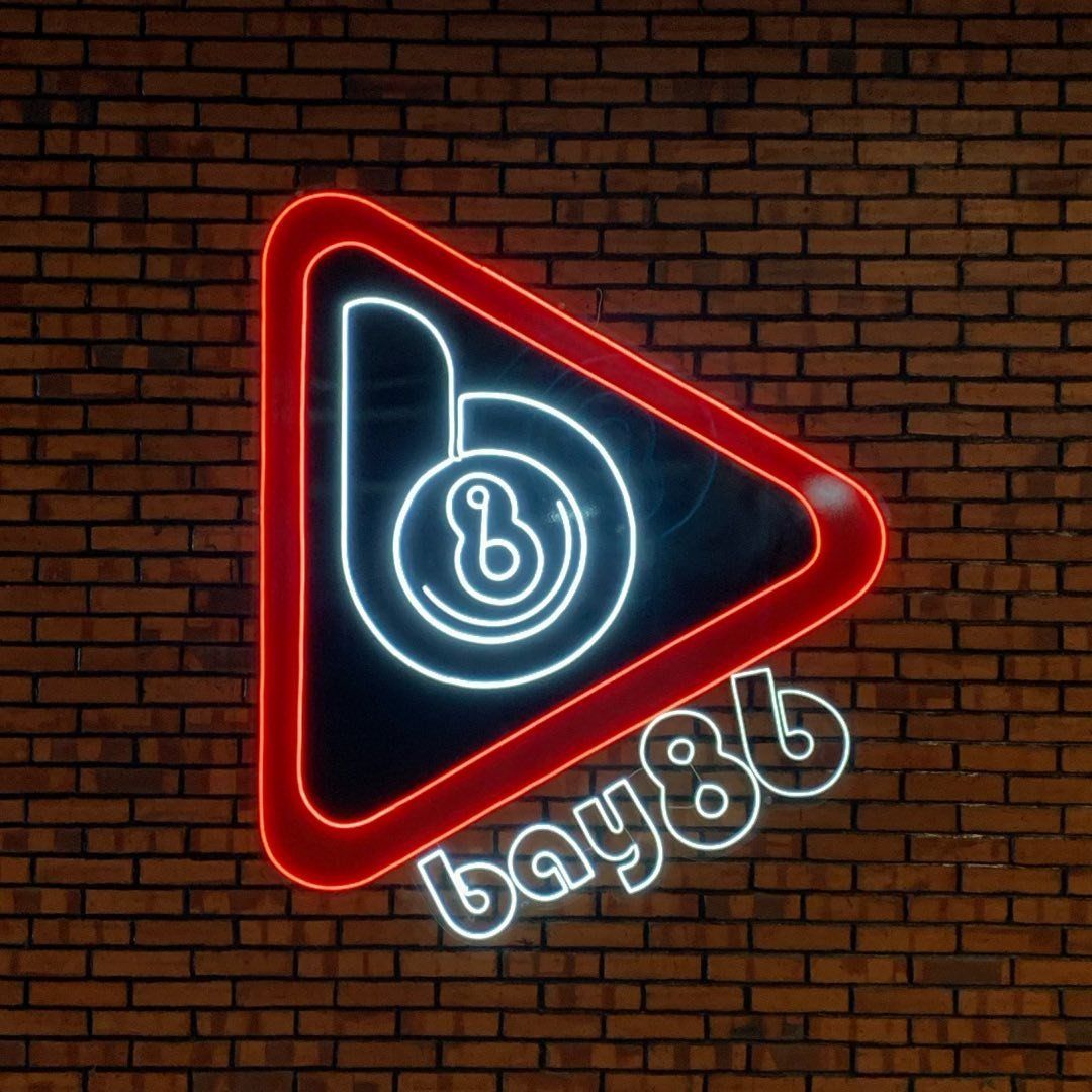 Bay 86 Billiard