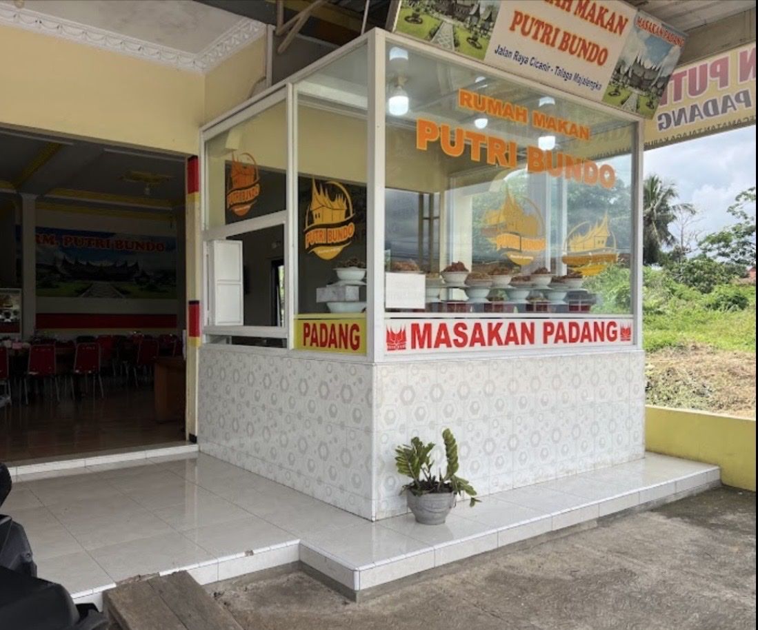 RM. PUTRI BUNDO