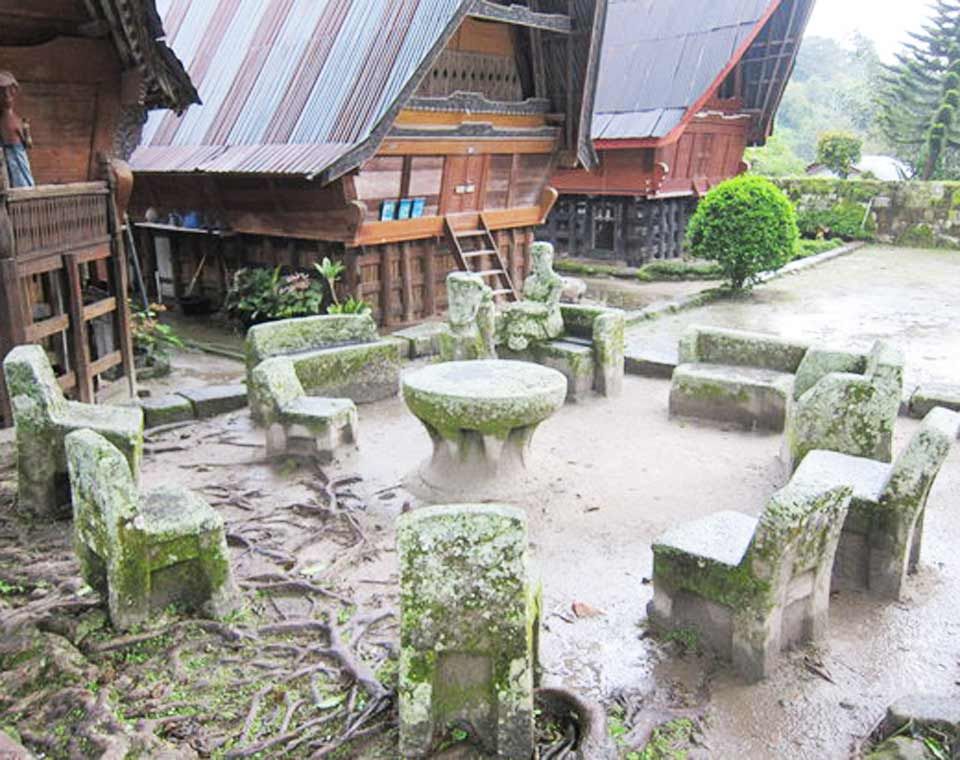 Batu Kursi Raja Siallagan (Stone Chair of King Siallagan)