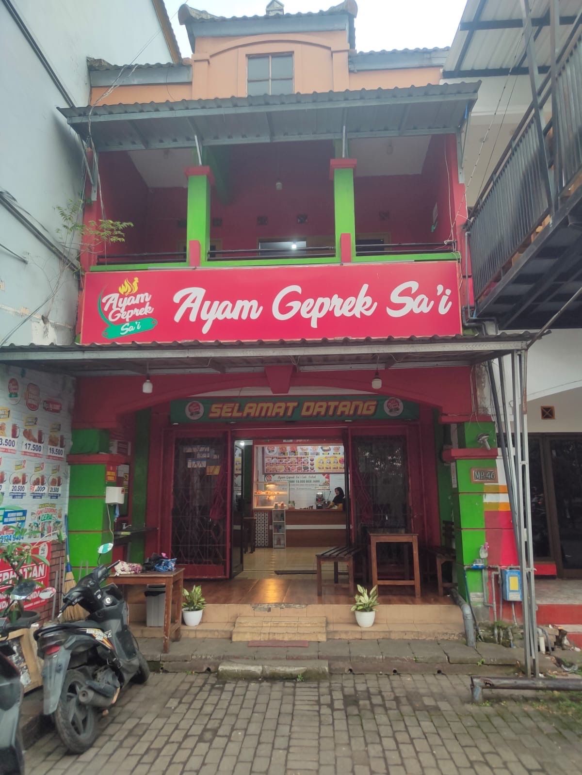 Ayam Geprek Sa'i Suhat